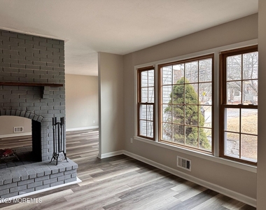 702 Cassville Road - Photo Thumbnail 10