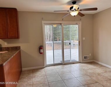 702 Cassville Road - Photo Thumbnail 15