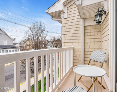 564 Sairs Avenue - Photo Thumbnail 19