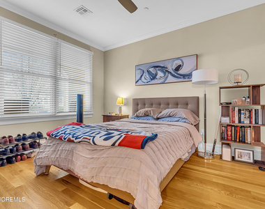 564 Sairs Avenue - Photo Thumbnail 10