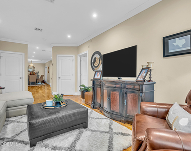 564 Sairs Avenue - Photo Thumbnail 15
