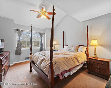 502 Cobain Road - Photo Thumbnail 8