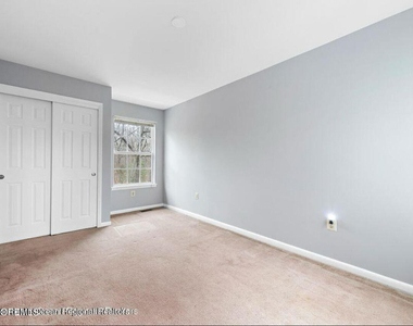 502 Cobain Road - Photo Thumbnail 7
