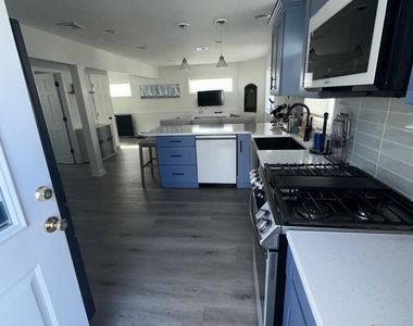 125 Throssell Road - Photo Thumbnail 5