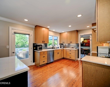 117 Elm Lane - Photo Thumbnail 13