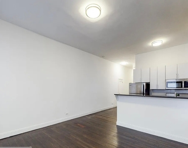East 91 Street - Photo Thumbnail 1