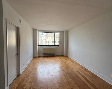 West 96th Street - Photo Thumbnail 2