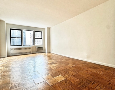 East 36 Street - Photo Thumbnail 1
