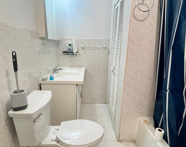 1409 East 48 Street - Photo Thumbnail 12