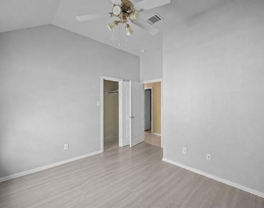 2832 Appaloosa Court - Photo Thumbnail 30