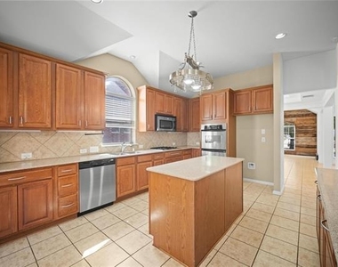 2832 Appaloosa Court - Photo Thumbnail 16
