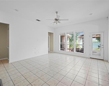 2832 Appaloosa Court - Photo Thumbnail 13