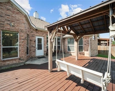 2832 Appaloosa Court - Photo Thumbnail 34