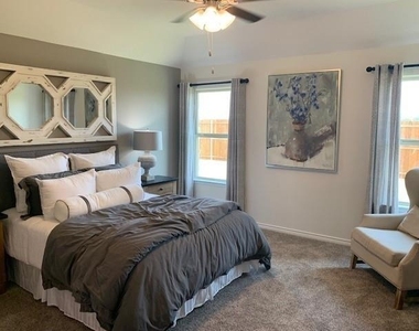 712 Feldspar Way - Photo Thumbnail 7