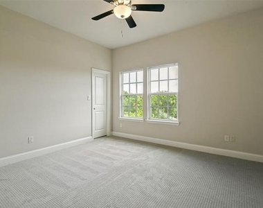 766 E Main Street - Photo Thumbnail 6