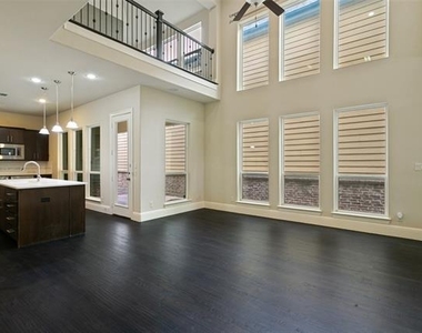 766 E Main Street - Photo Thumbnail 3