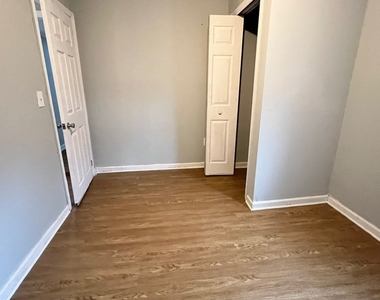 North Burgher Avenue - Photo Thumbnail 10