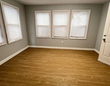 North Burgher Avenue - Photo Thumbnail 2