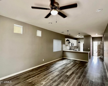 8017 S 6th Drive - Photo Thumbnail 1