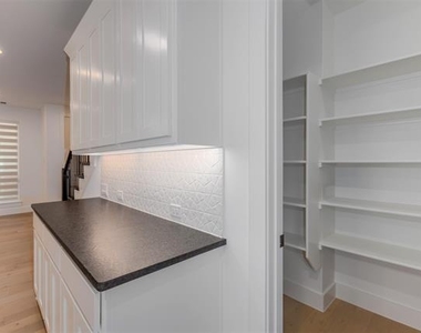 3113 Sir Judge Drive - Photo Thumbnail 12