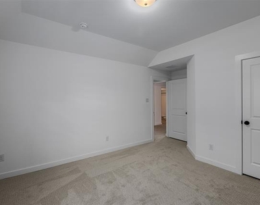 3113 Sir Judge Drive - Photo Thumbnail 27