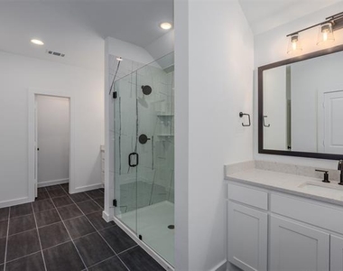 3113 Sir Judge Drive - Photo Thumbnail 20