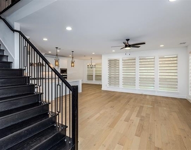 3113 Sir Judge Drive - Photo Thumbnail 6