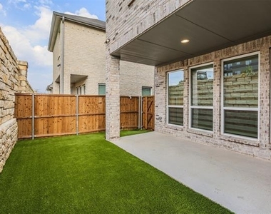 3113 Sir Judge Drive - Photo Thumbnail 32