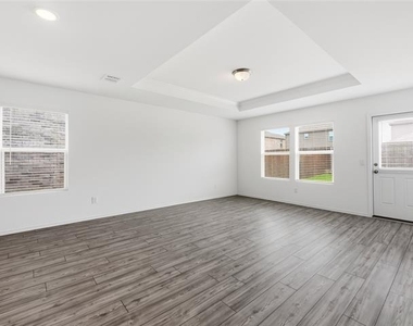 1727 Palo Blanco Drive - Photo Thumbnail 7