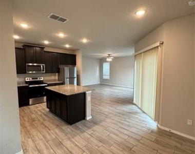 6033 Seguin Court - Photo Thumbnail 4