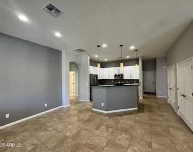 26723 N 52nd Drive - Photo Thumbnail 4