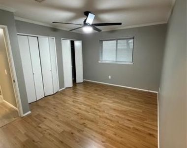 2917 Abston Drive - Photo Thumbnail 5