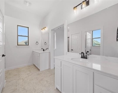 15518 Crape Myrtle Road - Photo Thumbnail 18