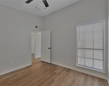 6800 Elliot Court - Photo Thumbnail 5