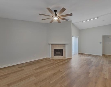 6800 Elliot Court - Photo Thumbnail 12