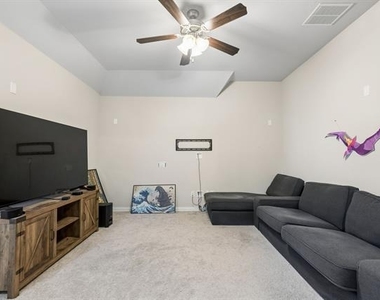3028 Dustywood Drive - Photo Thumbnail 15