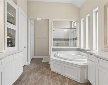 3028 Dustywood Drive - Photo Thumbnail 31