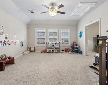 3028 Dustywood Drive - Photo Thumbnail 19