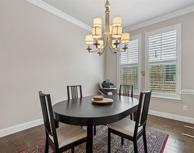 3028 Dustywood Drive - Photo Thumbnail 12
