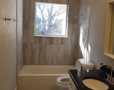 17635 Millwood Place - Photo Thumbnail 8