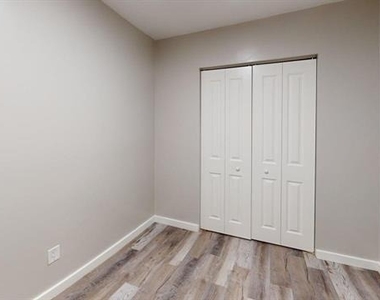 4320 Live Oak Drive - Photo Thumbnail 15