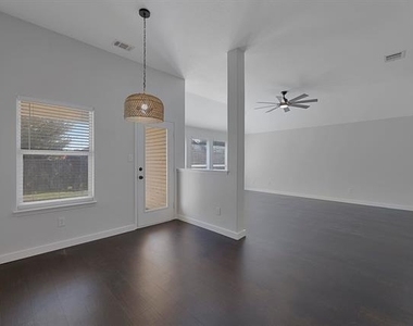 605 Clearbrook Street - Photo Thumbnail 10