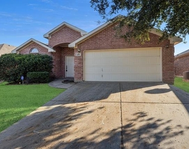 605 Clearbrook Street - Photo Thumbnail 30