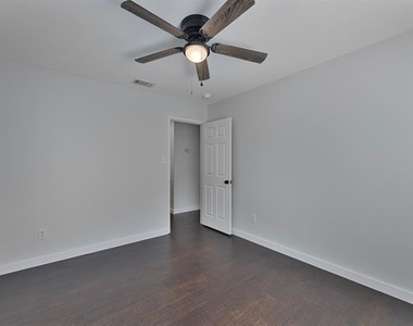 605 Clearbrook Street - Photo Thumbnail 23