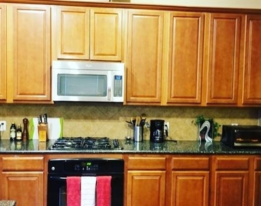 1551 Barksdale Drive - Photo Thumbnail 12