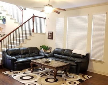 1551 Barksdale Drive - Photo Thumbnail 27