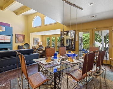6922 E Exeter Boulevard - Photo Thumbnail 17