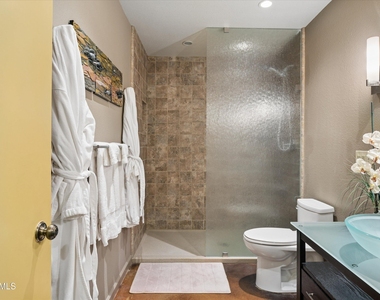 6922 E Exeter Boulevard - Photo Thumbnail 37