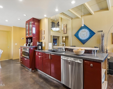 6922 E Exeter Boulevard - Photo Thumbnail 18
