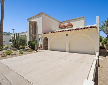 6922 E Exeter Boulevard - Photo Thumbnail 2